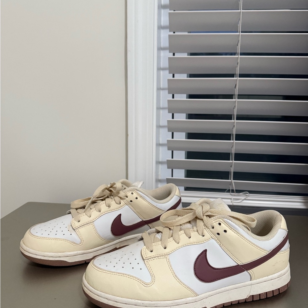 Nike Athletic Shoes in Cream and Maroon - Picture 2 of 5